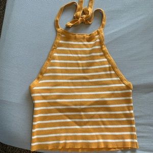Ribbed cropped halter top
